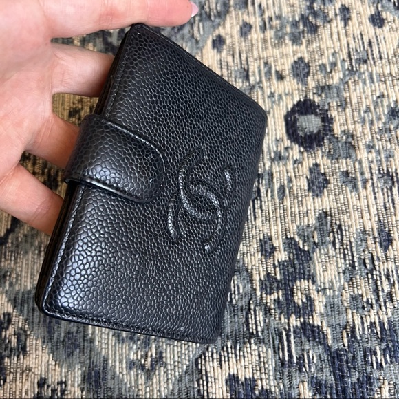 Chanel Black caviar Compact Wallet - Picture 4 of 14